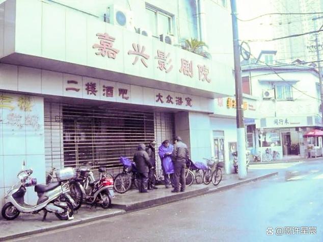 首播影院yy4480免费追剧神器，高清影视在线观看，热门大片抢先看