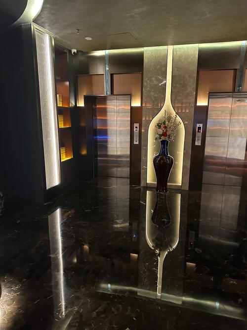 根据“酒色影院”这一关键词，为您生成的SEO标题如下：

**酒色影院在线观看高清资源，最新影视大全免费追剧，酒色影院无广告畅享版**