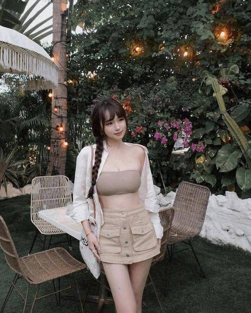 欧美少妇精品久久的相关介绍